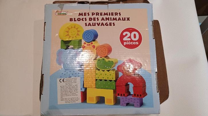 Blocks en bois " les animaux sauvages" TBE, Kinderen en Baby's, Speelgoed | Bouwstenen, Ophalen