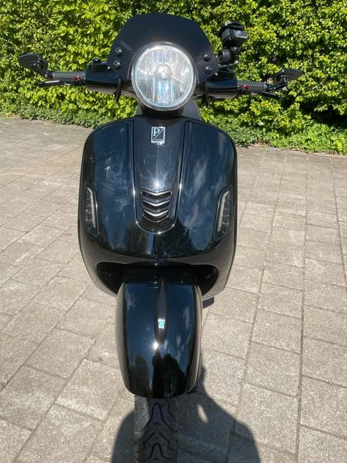 Vespa Gts 250 cc, Fietsen en Brommers, Scooters | Vespa, Zo goed als nieuw, Ophalen