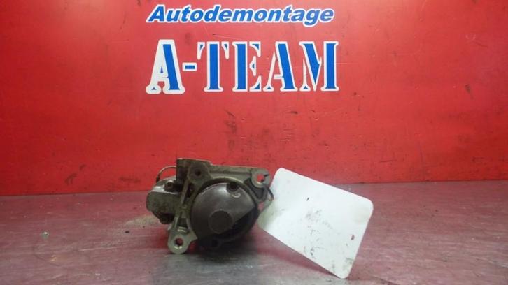STARTMOTOR Clio II diesel (BB / CB / SB) (8200584685), Auto-onderdelen, Motor en Toebehoren, Renault, Gebruikt