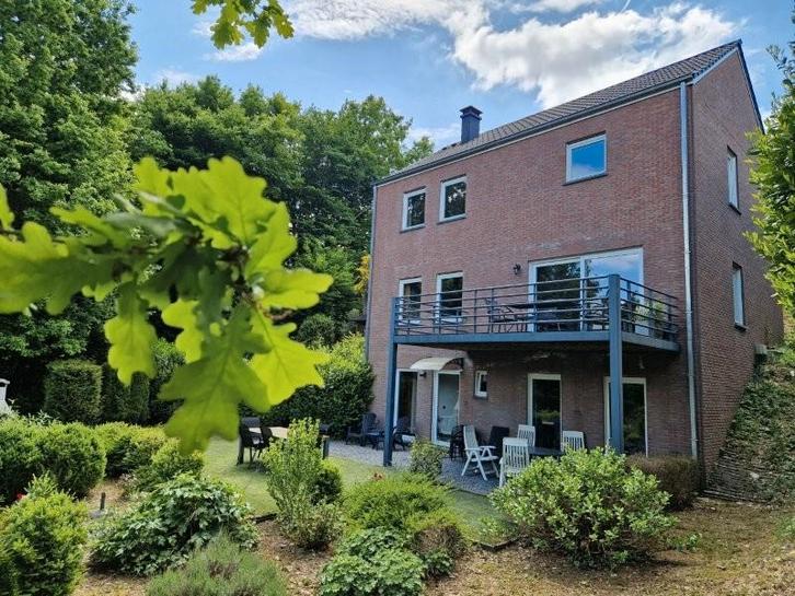 BOUILLON : Ruime woning (2011) op 24 are, mooi uitzicht., Immo, Huizen en Appartementen te koop, Provincie Luxemburg, 1500 m² of meer