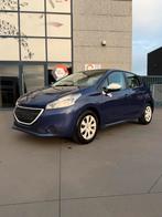 Peugeot 208 LIKE Edition benzine blanco gekeurd 142 5oo km, Auto's, Voorwielaandrijving, Euro 5, Stof, Zwart