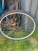 28 inch wiel + cassette + band+ binnenband, Fietsen en Brommers, Ophalen of Verzenden, Zo goed als nieuw, Algemeen, Band