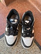 Nike Dunk Low, Ophalen of Verzenden, Gebruikt, Schoenen