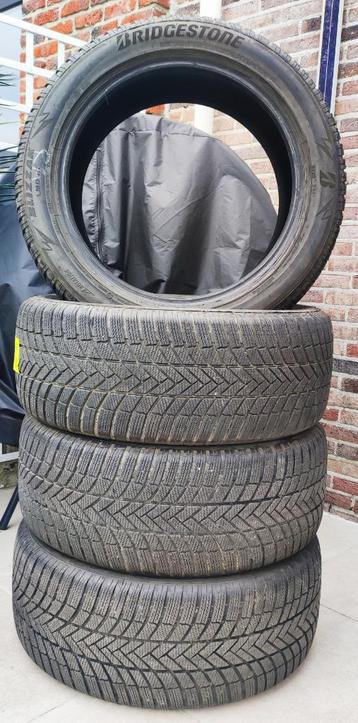 4 Bridgestone 285/45 R20 winterbanden beschikbaar voor biedingen