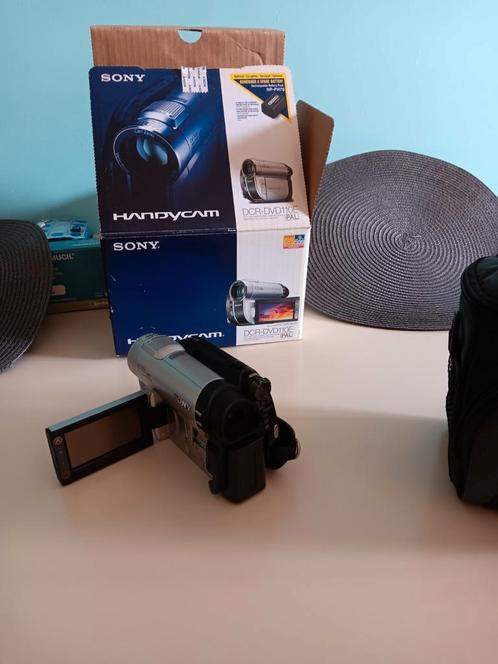 Sony DCR-DVD110E, Audio, Tv en Foto, Videocamera's Digitaal, Zo goed als nieuw, Camera, DVD, Sony, Ophalen