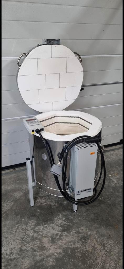 Keramiekoven 50 liter 1260 graden 230volt nieuwstaat, Hobby en Vrije tijd, Pottenbakken, Ophalen