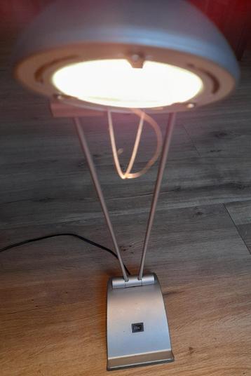 Lampe de table ou bureau, halogène et avec filtre UV, Moins de 50 cm, Enlèvement ou Envoi, Utilisé, Métal