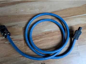 Furutech FP3TS20 AC-voedingskabel (2,00 m) + FI-E-aansluitin beschikbaar voor biedingen