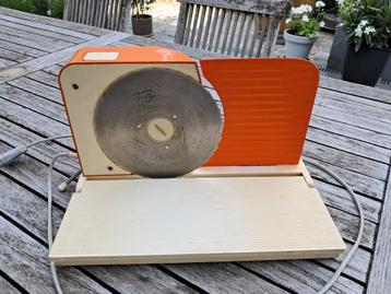 Elektrische snijmachine beschikbaar voor biedingen