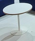 Table d'appoint, Enlèvement, Comme neuf, Bois, 45 à 60 cm