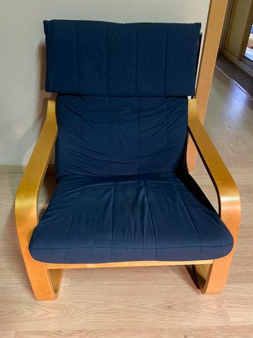 2 Houten relaxstoelen beschikbaar voor biedingen
