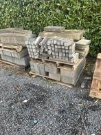 Pierres bleues gratuites, Enlèvement, Comme neuf