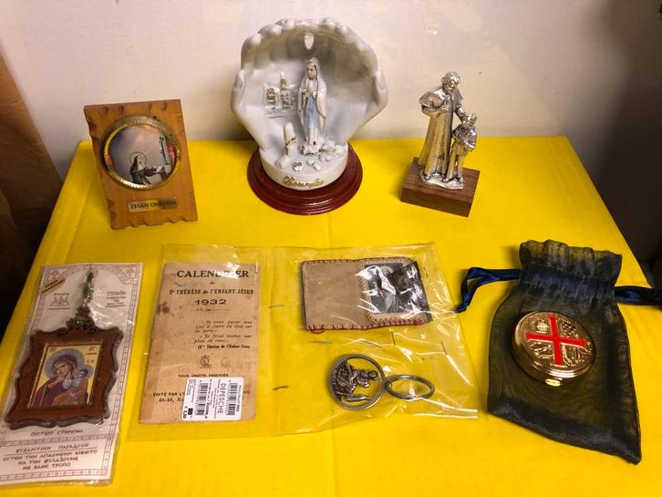 Religieuze en devote voorwerpen allerhande, Antiek en Kunst, Antiek | Religieuze voorwerpen, Ophalen of Verzenden