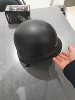 Motorhelm, Motoren