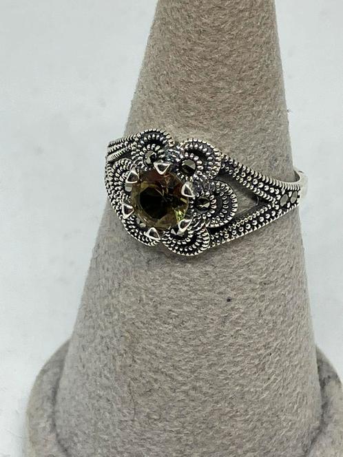 Zilveren ring met kleurveranderende zultanite maat 19, Bijoux, Sacs & Beauté, Bagues, Neuf, Femme, 18 à 19, Autres couleurs, Argent