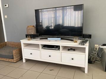 Ikea tv meubel hemnes  beschikbaar voor biedingen