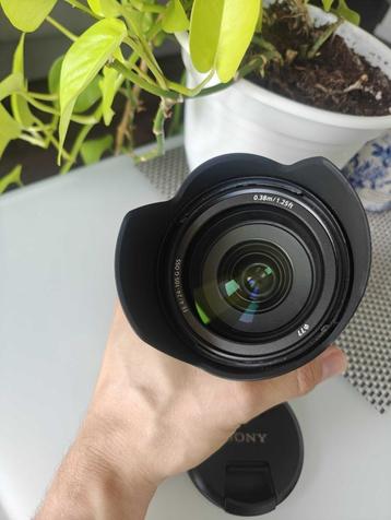 Sony lens SEL24105G 24-105mm F4 disponible aux enchères