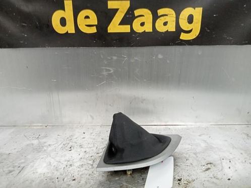Versnellingspookhoes van een BMW 1-Serie, Auto-onderdelen, Interieur en Bekleding, BMW, Gebruikt, 3 maanden garantie, Ophalen of Verzenden