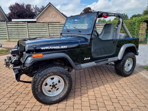 Jeep Wrangler YJ 4.0 L 1990, Autos, Jeep, Particulier, Wrangler, Attache-remorque, Essence, Boîte manuelle, Noir, Gris, Quatre roues motrices / 4X4