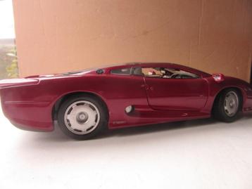 1/18 JAGUAR XJ 220 //MERCEDES BENZ SL-KLASSE SL500 CABRI beschikbaar voor biedingen