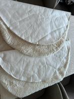 2 ronde, gebroken witte tapijten van imitatiebont - 90cm, Huis en Inrichting, Stoffering | Tapijten en Vloerkleden, 50 tot 100 cm