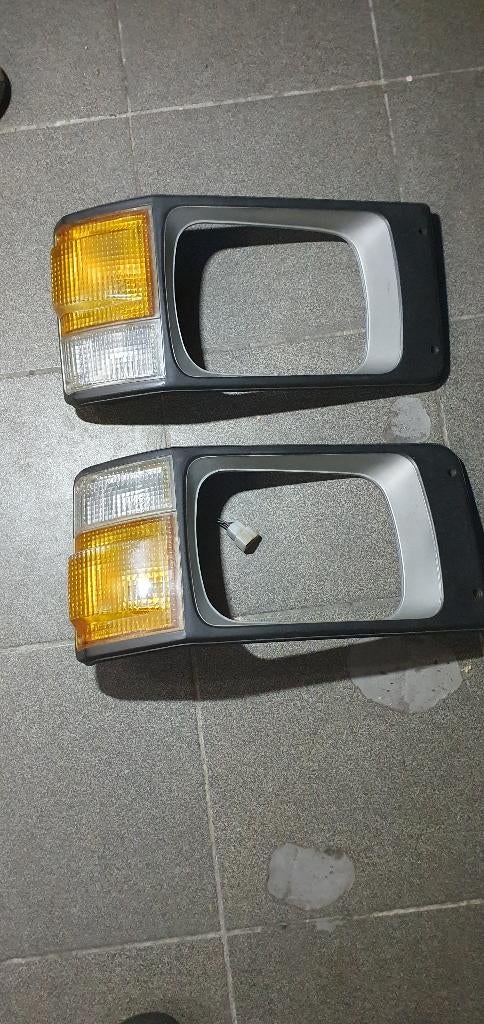 Omkadering koplamp, pinkerlicht en standlicht - NIEUW, Auto-onderdelen, Klein materiaal, Toyota, Kia, Nieuw, Ophalen of Verzenden