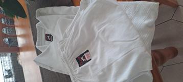 Kimono gevechtsport beschikbaar voor biedingen