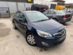 Opel Astra 1.4Benzine - 2012 - 121.xxxkm / Airco,Aux,.., Auto's, Voorwielaandrijving, Stof, Zwart, Blauw