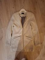 Grijze lange mantel, Ophalen