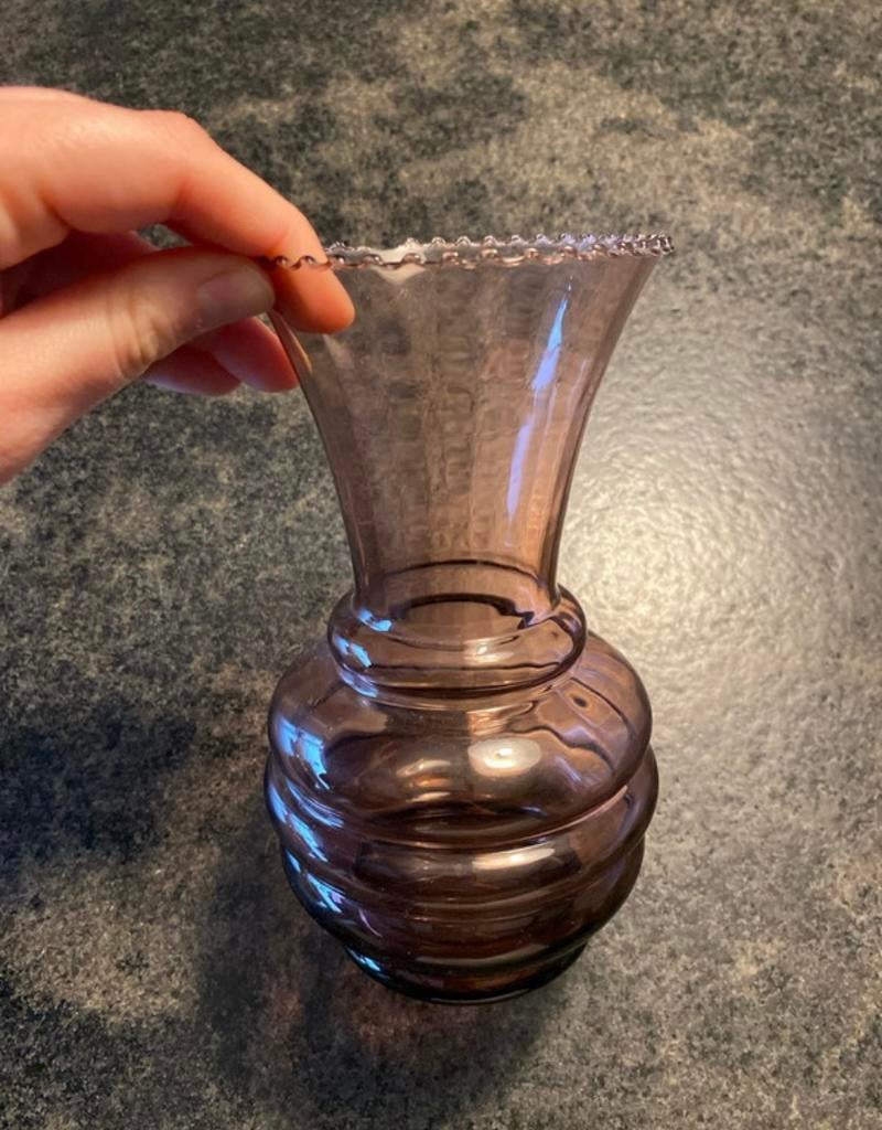 Art Deco Verreries Doyen paars glazen vaas, Antiek en Kunst, Ophalen of Verzenden