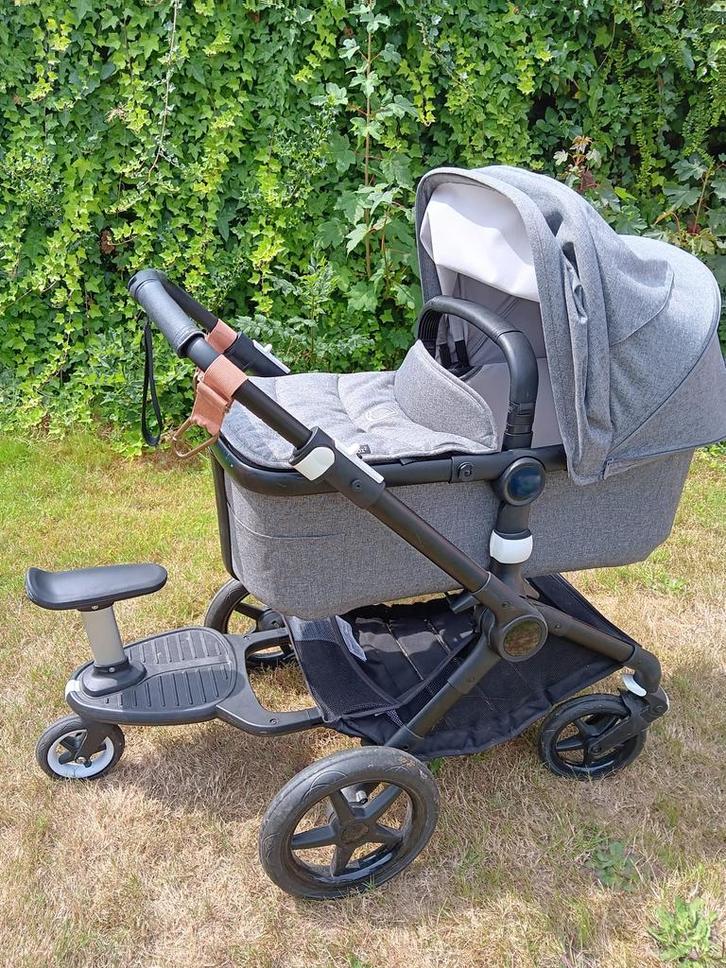 Bugaboo Fox 2 (wieg, stoel, meerijplank, regenscherm), Kinderen en Baby's, Kinderwagens en Combinaties, Zo goed als nieuw, Kinderwagen