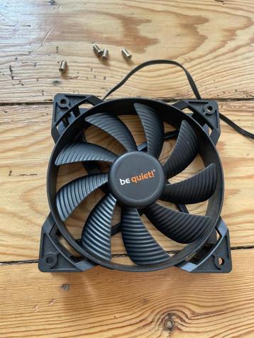 Wees stil, ventilator  beschikbaar voor biedingen