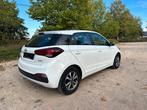 Hyundai I20 active  camera en carplay  alu velgen, Auto's, Hyundai, Voorwielaandrijving, Stof, 4 cilinders, Wit
