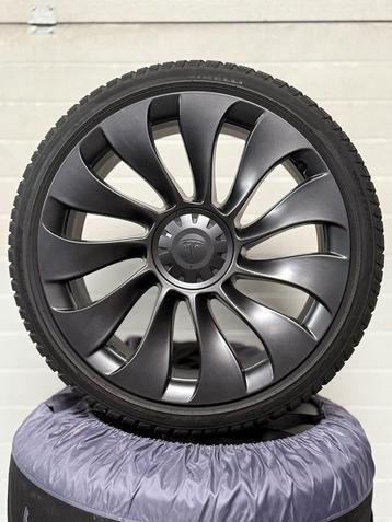 21” TESLA MODEL Y VELGEN+WINTERBANDEN UBER TURBINE beschikbaar voor biedingen