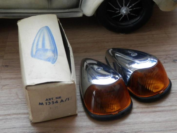 Knipperlichten/pinker op spatbord VW Kever, NOS, Auto-onderdelen, Verlichting, Oldtimer onderdelen, Overige automerken, Volkswagen