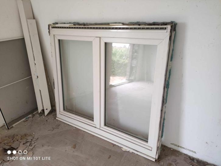 Ramen PVC RAL 9001 (crème), Doe-het-zelf en Bouw, Glas en Ramen, Gebruikt, Gevelraam of Ruit, Dubbelglas, Ophalen