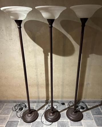 Metalen Staanlamp Type Kandelaar Engelse Landelijke Stijl beschikbaar voor biedingen