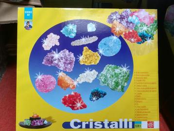 Neuf - Science Kit - Cristaux beschikbaar voor biedingen