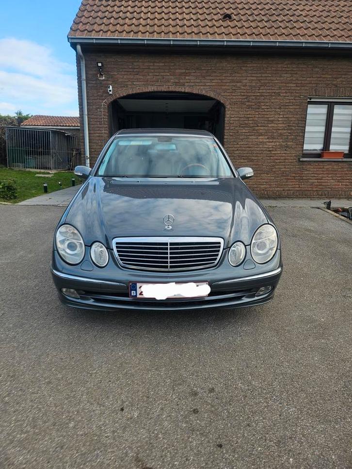 Mercedes E 220 automatique, Auto's, Mercedes-Benz, Particulier, Automaat, Overige bekleding, Ophalen