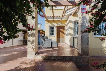 Mediterrane vrijstaande villa/Algorfa beschikbaar voor biedingen