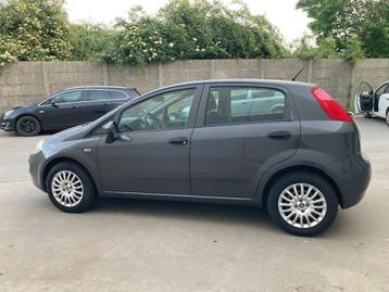 Fiat Punto 1.2benzine 2016 met 77000km*Garantie*NIEUW*EURO6  beschikbaar voor biedingen