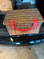 Gloednieuwe picknickmand met servies, Hobby en Vrije tijd, Picknickmanden, Ophalen of Verzenden, Zo goed als nieuw