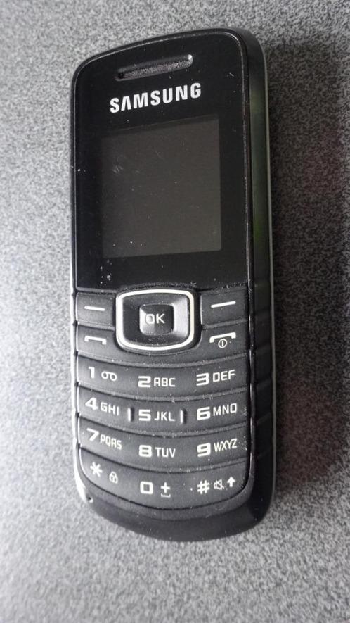 Oude Samsung GT-E1080W, Telecommunicatie, Mobiele telefoons | Samsung, Gebruikt, Overige modellen, Zonder abonnement, Zonder simlock
