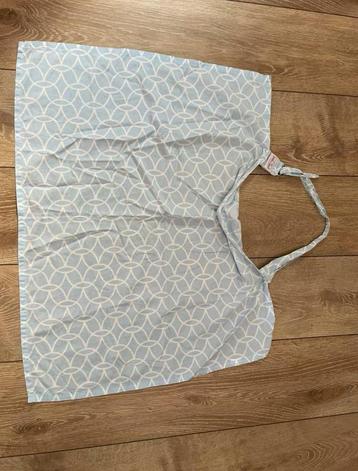 Borstvoedingsdoek lichtblauw-wit  beschikbaar voor biedingen