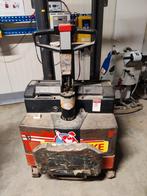 BT Toyota stapelaar, Ophalen, Stapelaar