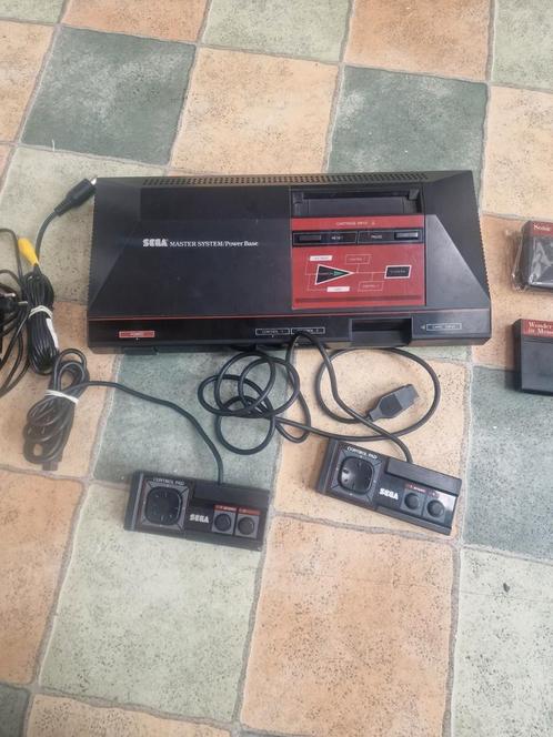 SEGA Master System + 2 manettes + 2 jeux ! ️, Games en Spelcomputers, Spelcomputers | Atari, Zo goed als nieuw, Ophalen of Verzenden