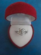 Bague - couleur argentée - œil (NOUVEAU), Bijoux, Sacs & Beauté, Bagues, Neuf, Enlèvement ou Envoi, Fer ou Acier, Plus petit que 17