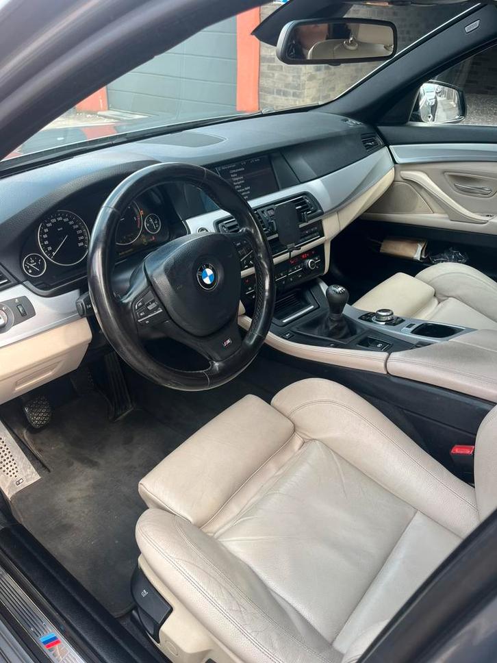 BMW 530d, Auto's, BMW, Particulier, 5 Reeks, Diesel, Euro 5, Berline, 4 deurs, Handgeschakeld, Zilver of Grijs, Beige, Leder, Achterwielaandrijving