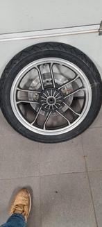 Voorwiel, Motoren, Ophalen