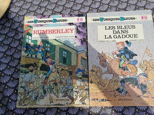 2 bd de blauwe tunieken 13 en 15, Boeken, Stripverhalen, Gelezen, Meerdere stripboeken, Ophalen of Verzenden